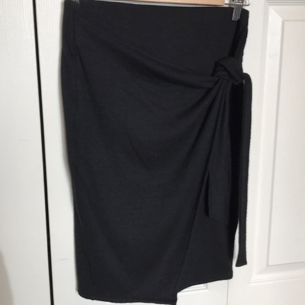 Gap small faux wrap soft spun stretchy